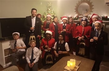 chanter carolling2